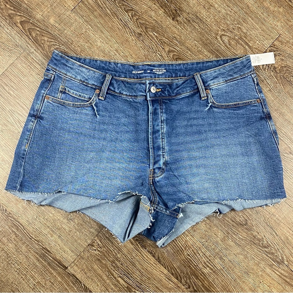 Old Navy Jean Shorts Women Size 20 Distressed Raw Hem High Waist Cut Off Denim